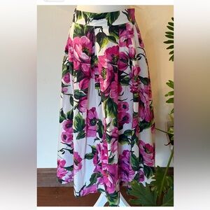 Dolce & Gabbana skirt size 8 US